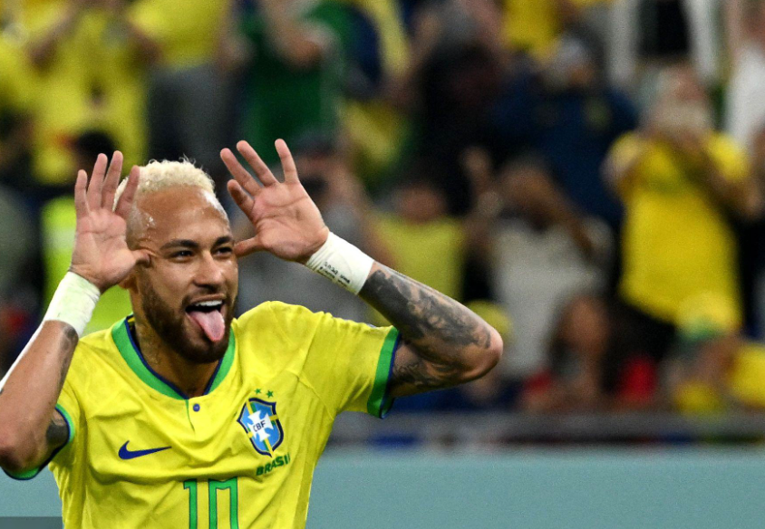 <a href='/news/tag/262.html' style='color: blue;'>内马尔</a>助力桑托斯：伤病复出后的坚守与舆论困境