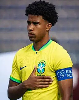 切尔西新星桑托斯：新帅引领信心提升，队友共筑辉煌未来