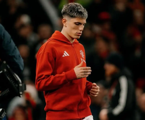 罗塞尼尔盛赞加纳乔:潜力新星展现稳定特质与坚韧性格